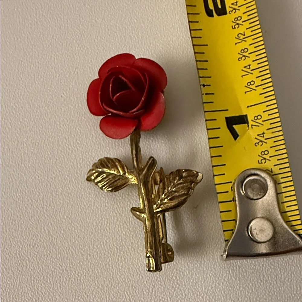 VTG Red Rose Pin Brooch with Gold Tone Stem Metal Floral Dainty Retro